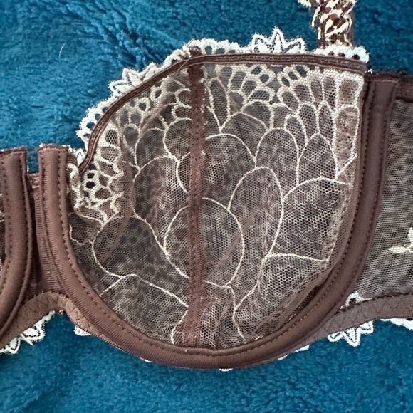 Chantelle animal print demi bra, 32D - Picture 7 of 16